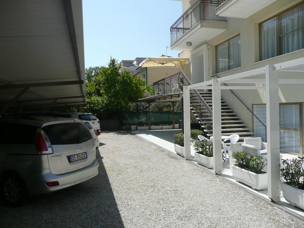 Kim Hotel 2*