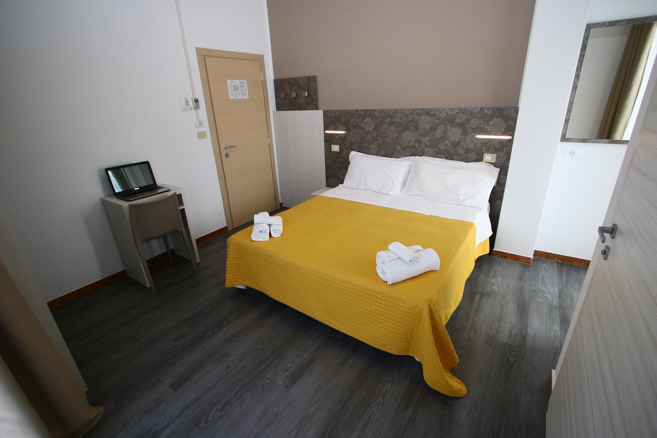 Kim Hotel 2*